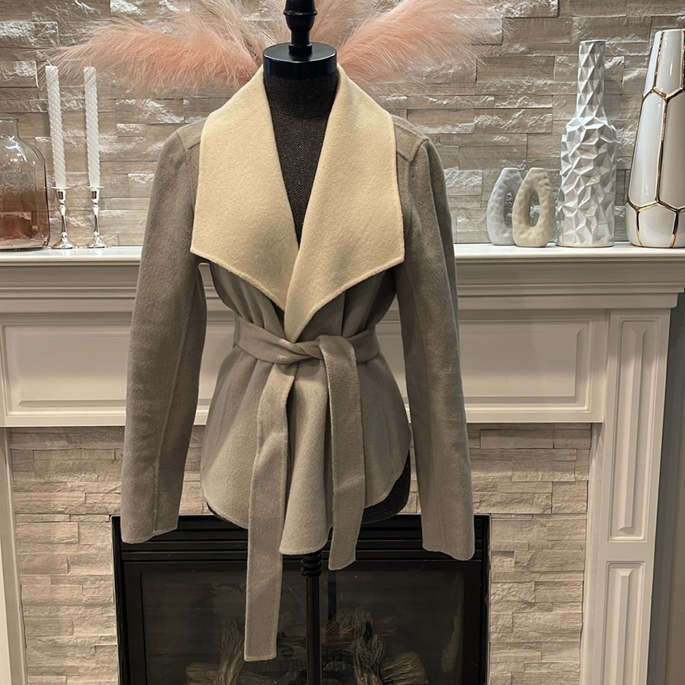 Banana Republic Beige Wool Blend Belted Jacket
